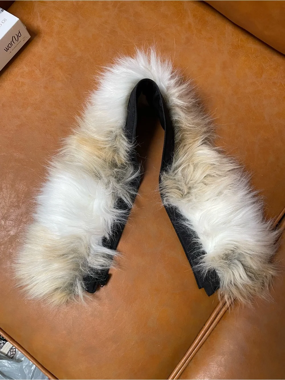 Faux Fur Coat Collar in White and Cream